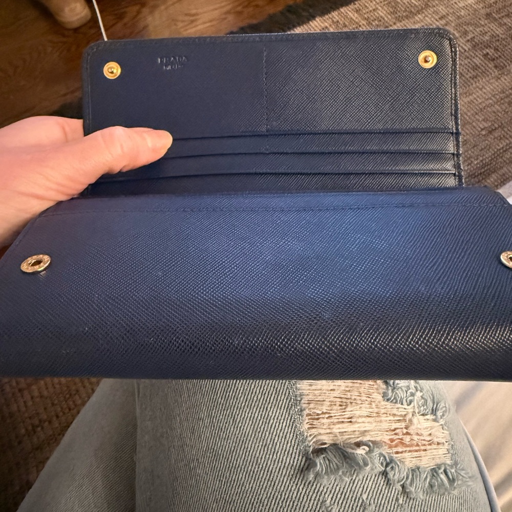 EUC Prada $990 Saffiano Leather Continental Waller blue with Chain & Card Holder - Picture 10 of 16